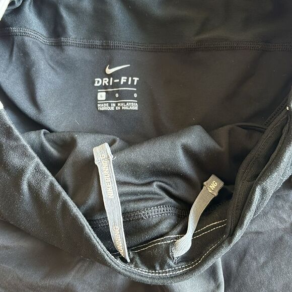 NIKE DRI-FIT Size Large Womens Black Waist Drawstring Track Shorts lined - Picture 5 of 5